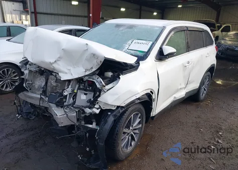 2019 Toyota Highlander Xle z USA, uszkodzony, nr VIN 5TDKZRFHXKS301679